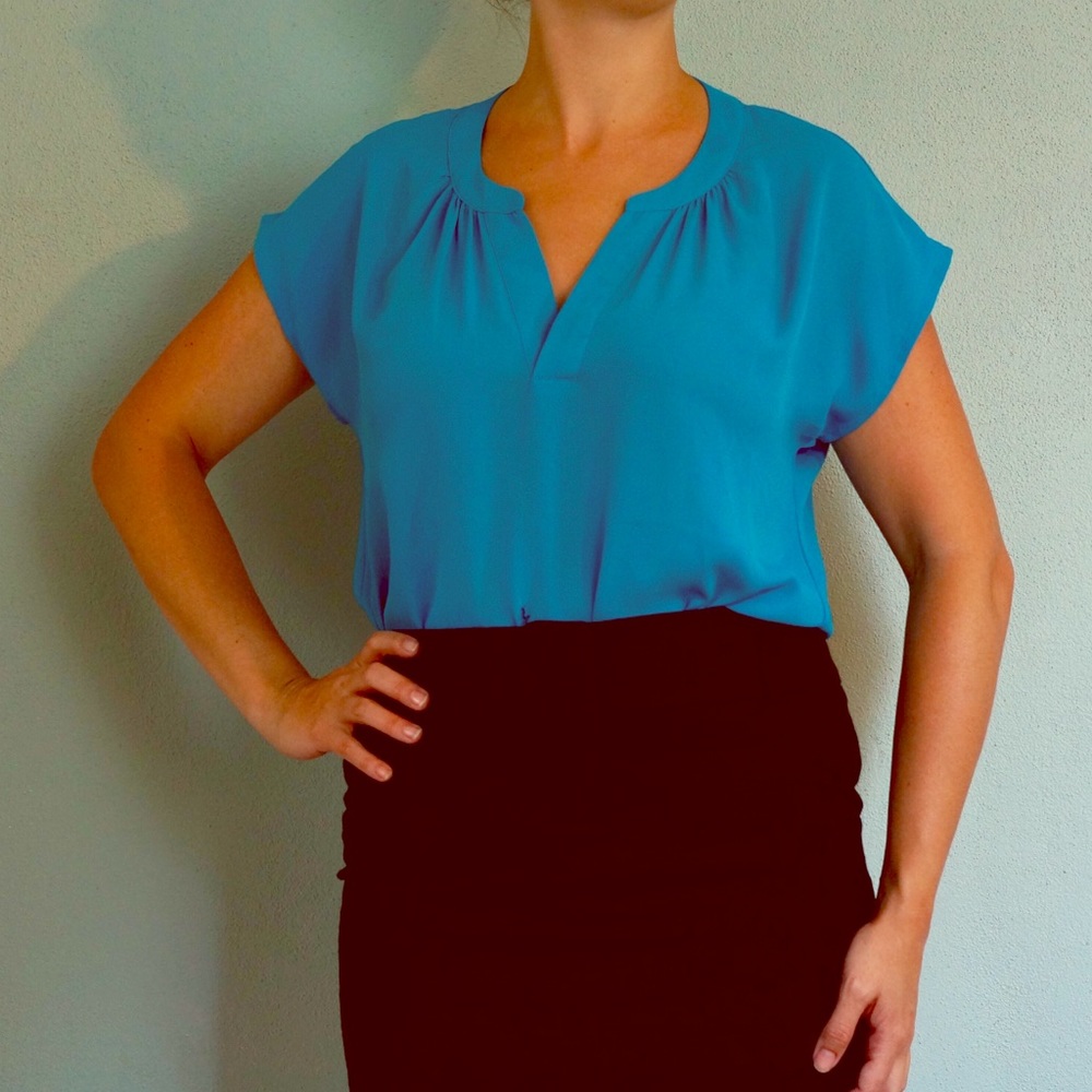 Blue Roz and Ali blouse